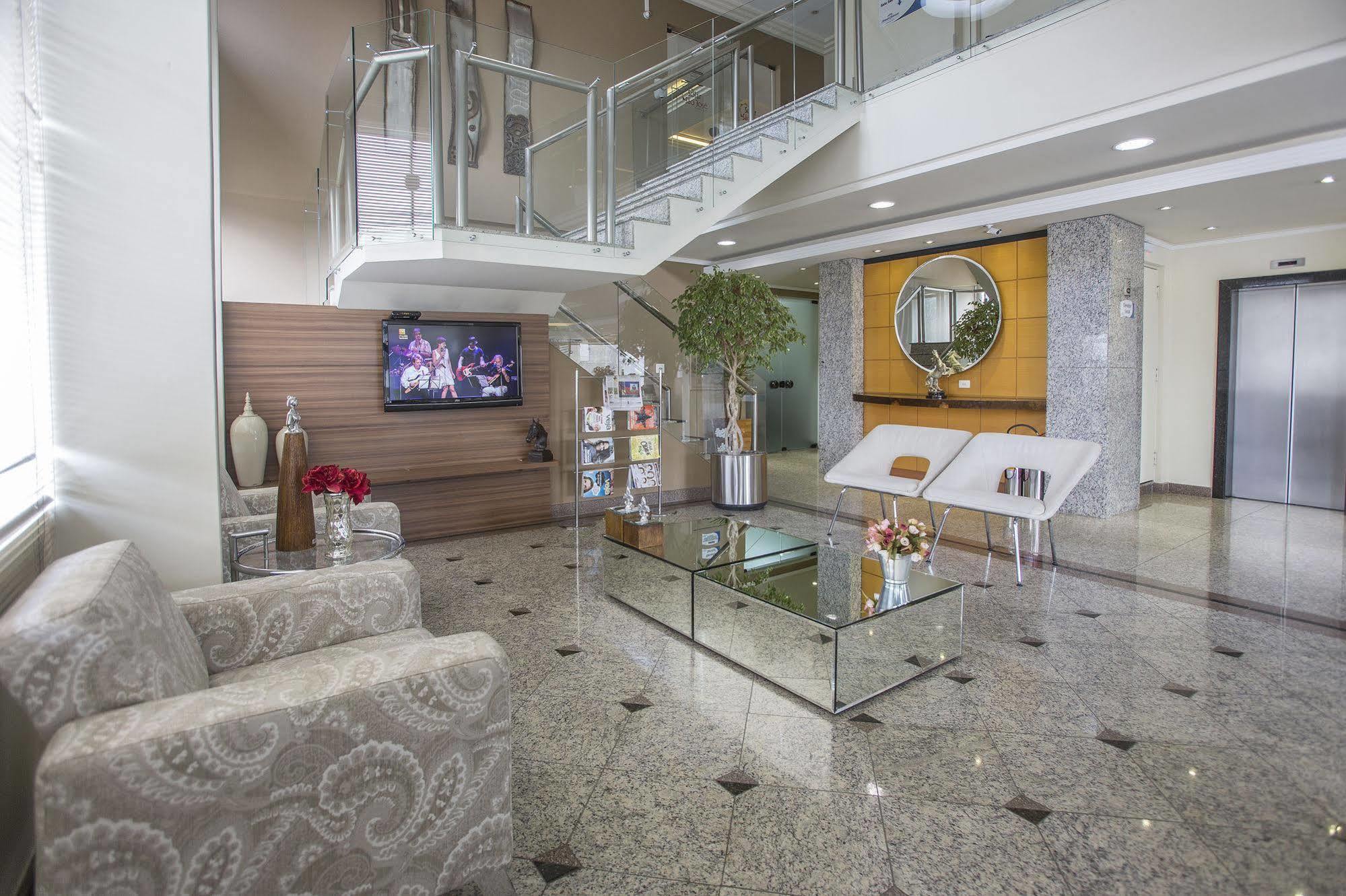 Astron Suites Sao Jose Dos Pinhais By Nobile ภายนอก รูปภาพ