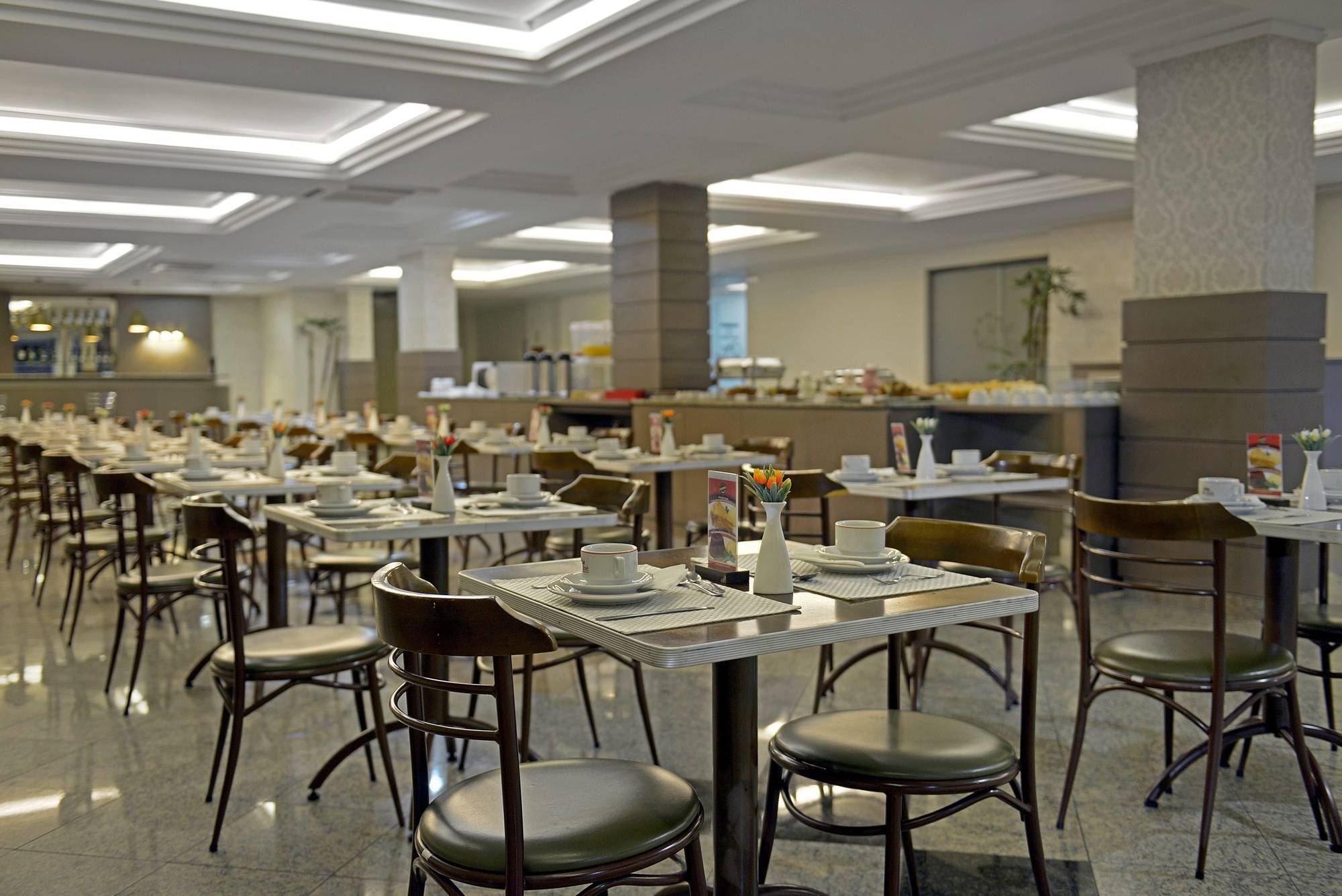 Astron Suites Sao Jose Dos Pinhais By Nobile ภายนอก รูปภาพ