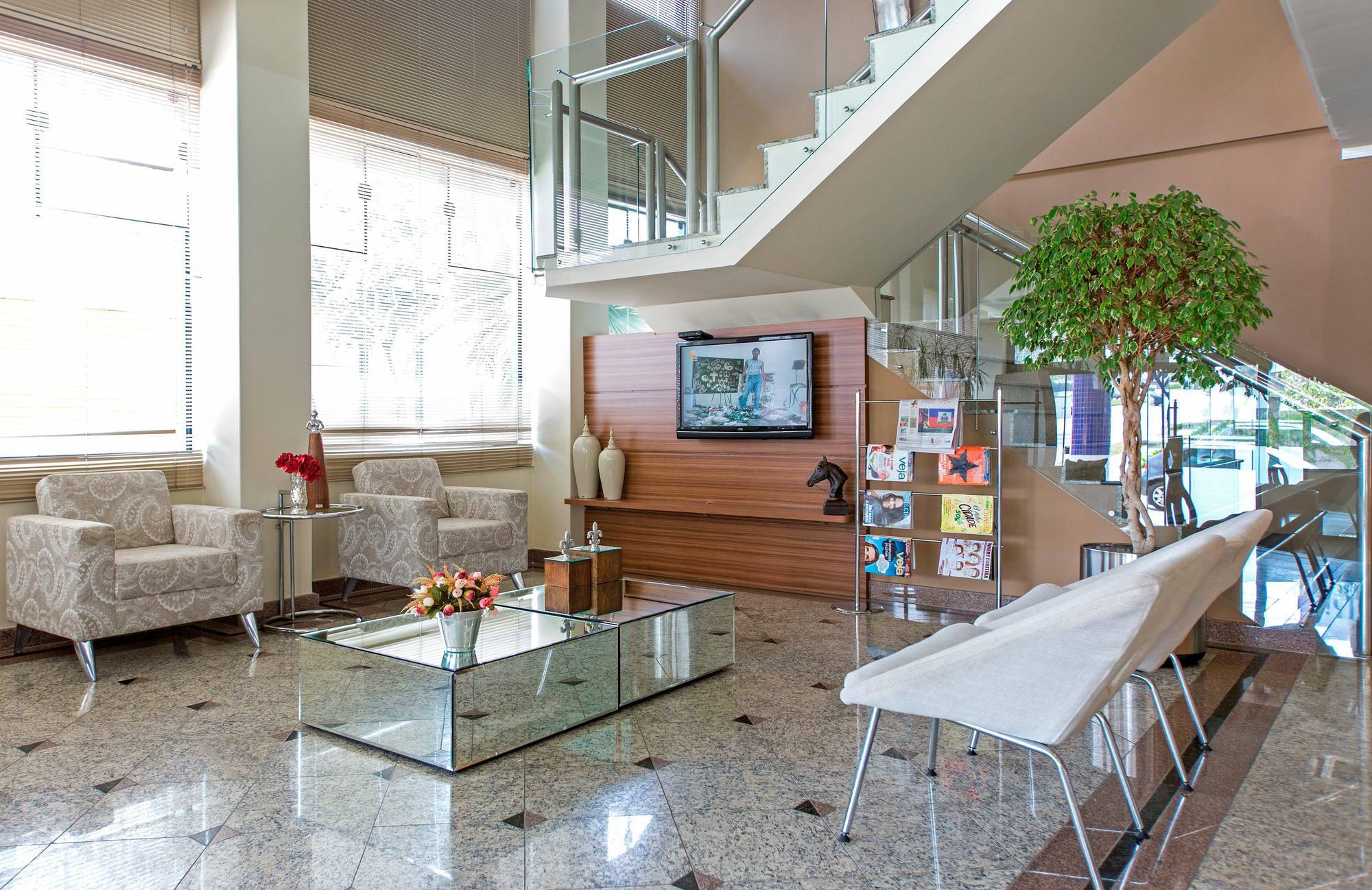 Astron Suites Sao Jose Dos Pinhais By Nobile ภายนอก รูปภาพ